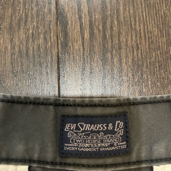 Levi's Gray Flat Front Chino Shorts - Picture 5 of 9